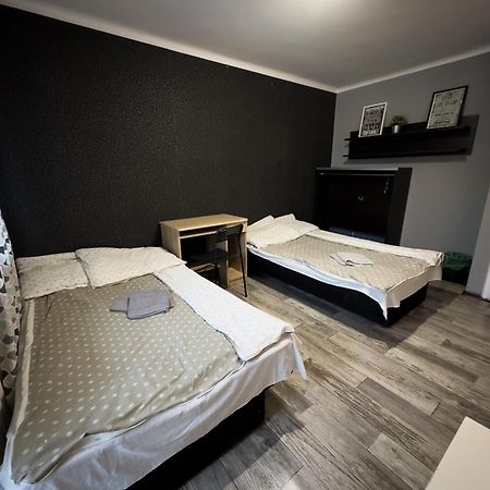 Kwadrat B&B Jalowego Rzeszów Buitenkant foto