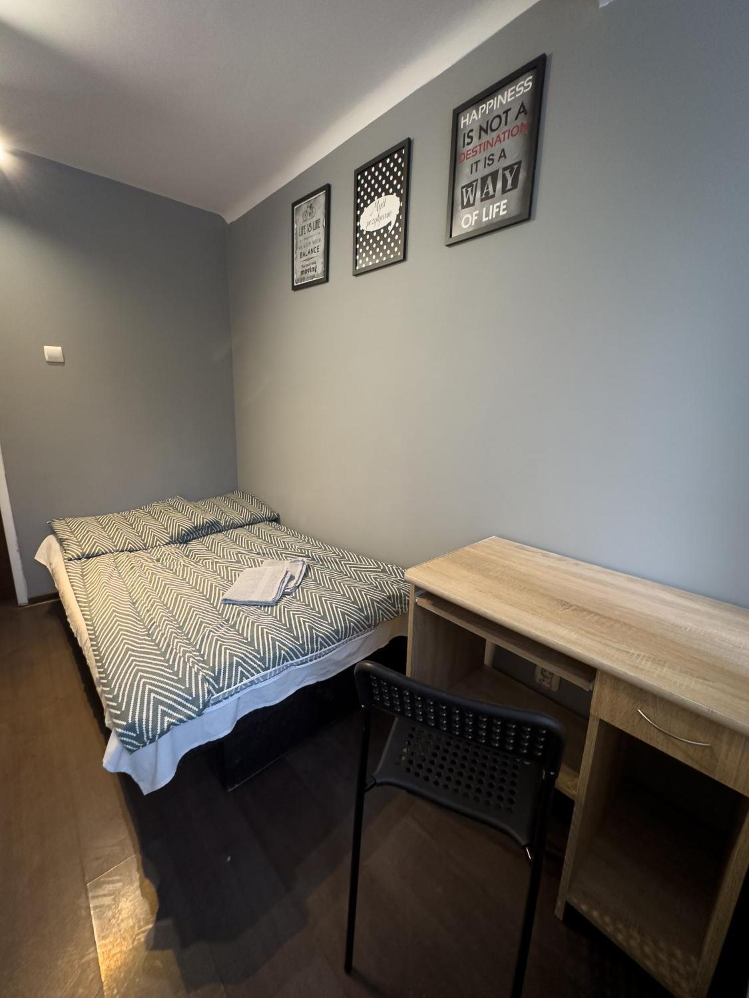 Kwadrat B&B Jalowego Rzeszów Buitenkant foto